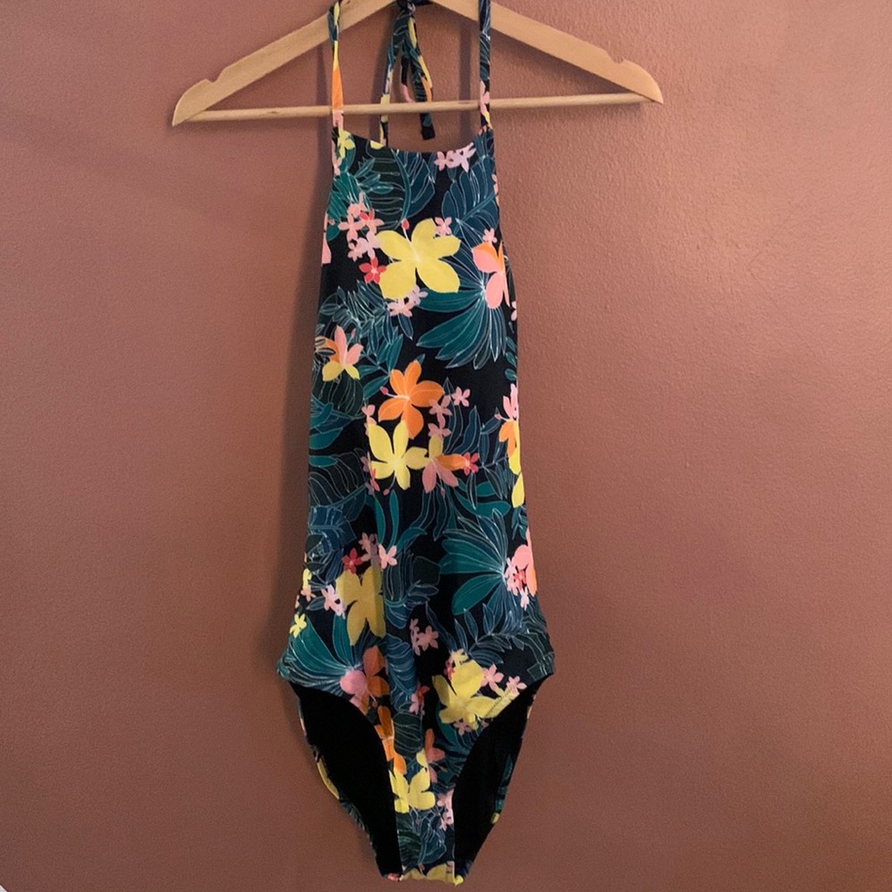 old navy one piece swimsuit